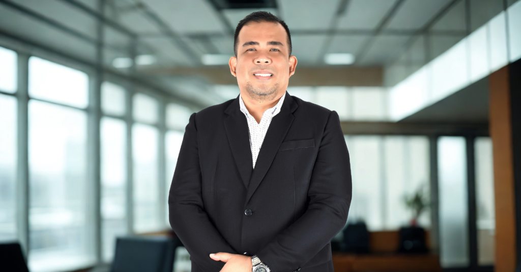 How This Management Consultant Built a 23-Year Career by Helping Organizations Change From Within